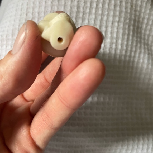 Tagua Nut skull carving ethically sourced from India NWOT - Picture 4 of 9